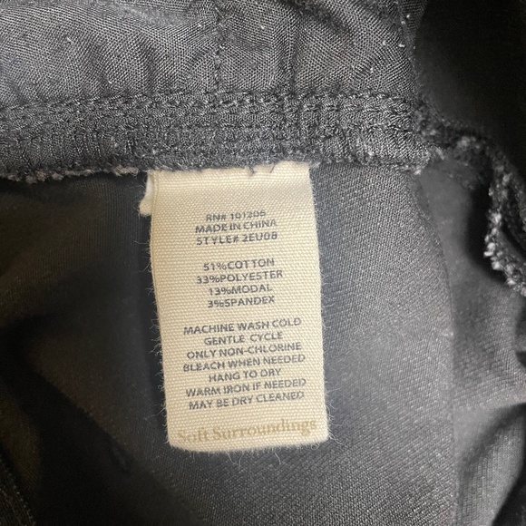 Soft Surrounding Black Pull On One Button Jeans - Picture 3 of 4